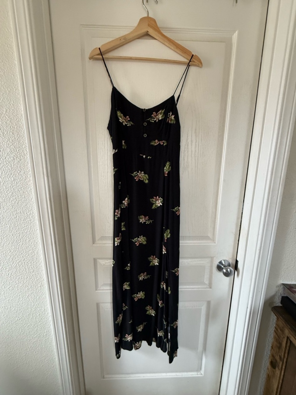 ColoBlack Floral Spaghetti-Strap Maxi Dress